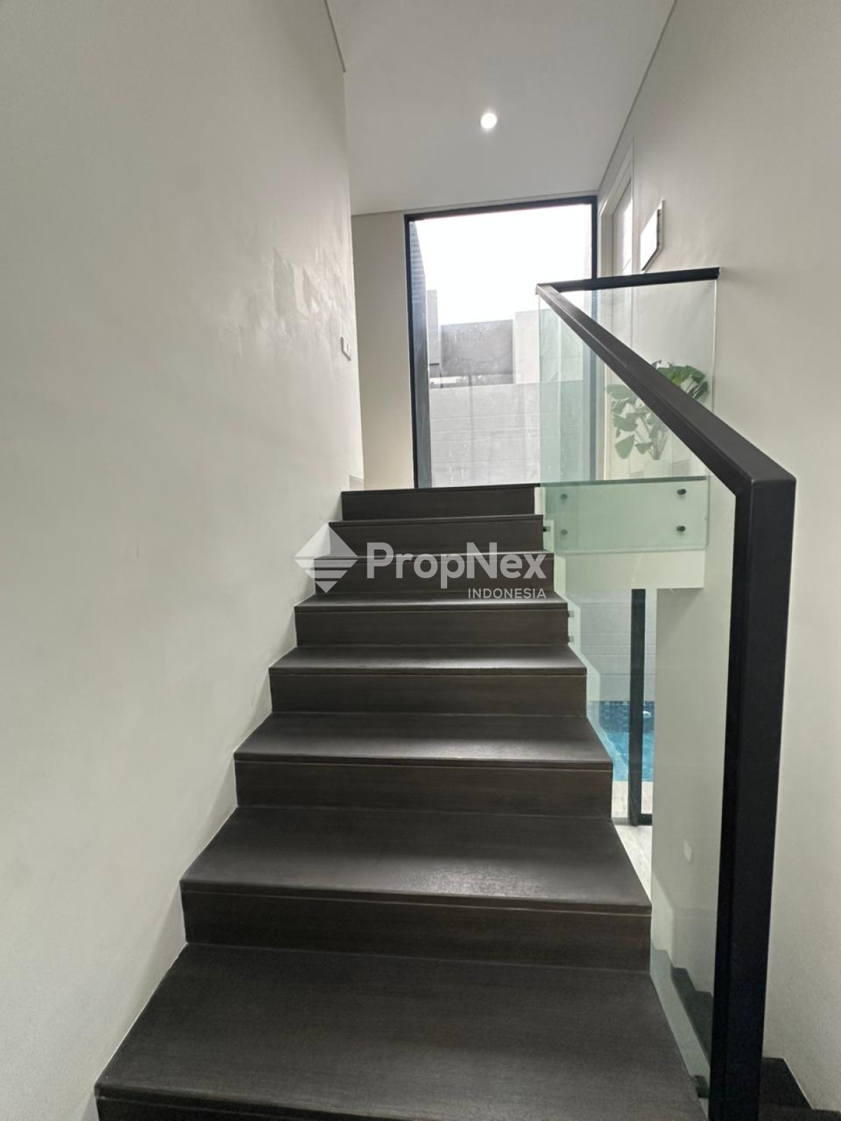 Rumah Citraland Pelican Hills Gress Fully Furnished — foto 10